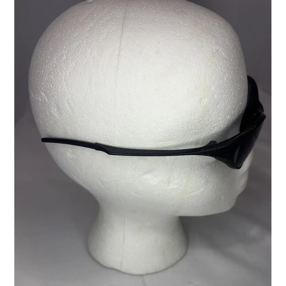 Vintage Gargoyle Black Sunglasses - Rubber Nose Piece